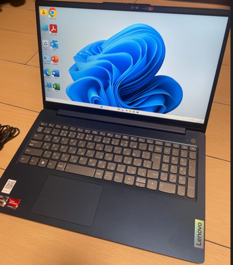 Lenovo IdeaPad Slim3 15AMN8