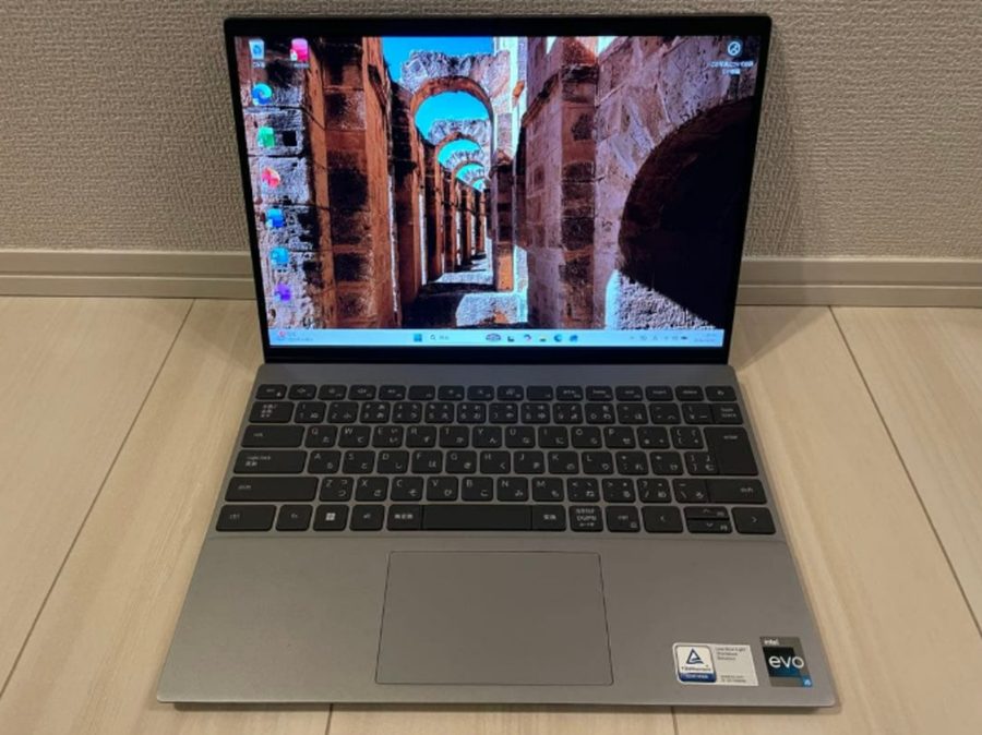 Dell Vostro 5320（第12世代 Core i5）
